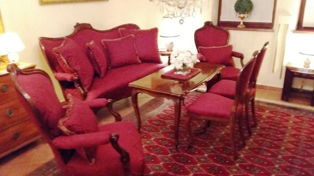 čalounění starožitné sedací soupravy, potahová látka od firmy Backhausen